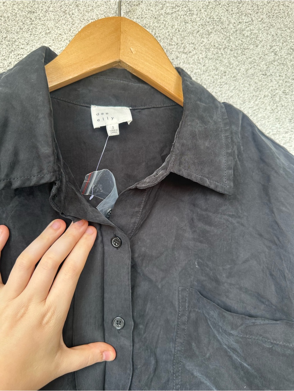 Dee Elly Black Oversized Button Down Shirt | Silky Spandex Blend | NWOT | Small - Picture 5 of 6
